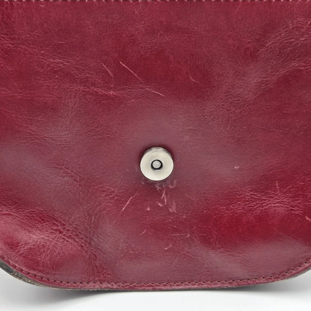 Patricia Nash Red Brinlee Saddle Crossbody Rose Tooled Leather Tassel Card Slots